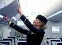 Шокирующее признание стюардессы: чай и кофе в самолетах пить не следует