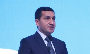 Hikmət Hacıyev: Beynəlxalq təşkilatların problemlərimizi həll etməsini gözləmirik