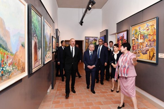 Prezident İlham Əliyev Xivədə “Nurullaboy” saray kompleksi ilə tanış olub - YENİLƏNİB